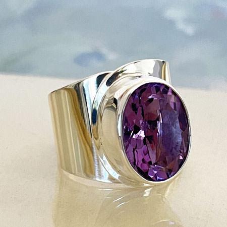 Amethyst silver ring